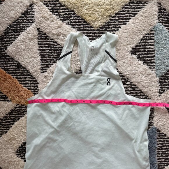 On Running Tank T - medium - mint / seafoam green - Picture 5 of 6